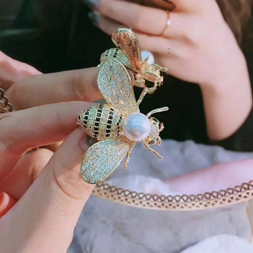 Sparkling Rhinestone Pearl Bee Brooch